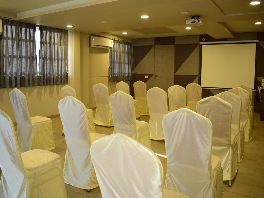 The Basil Park Hotel Bhavnagar Luaran gambar