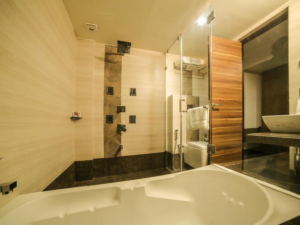 The Basil Park Hotel Bhavnagar Bilik gambar